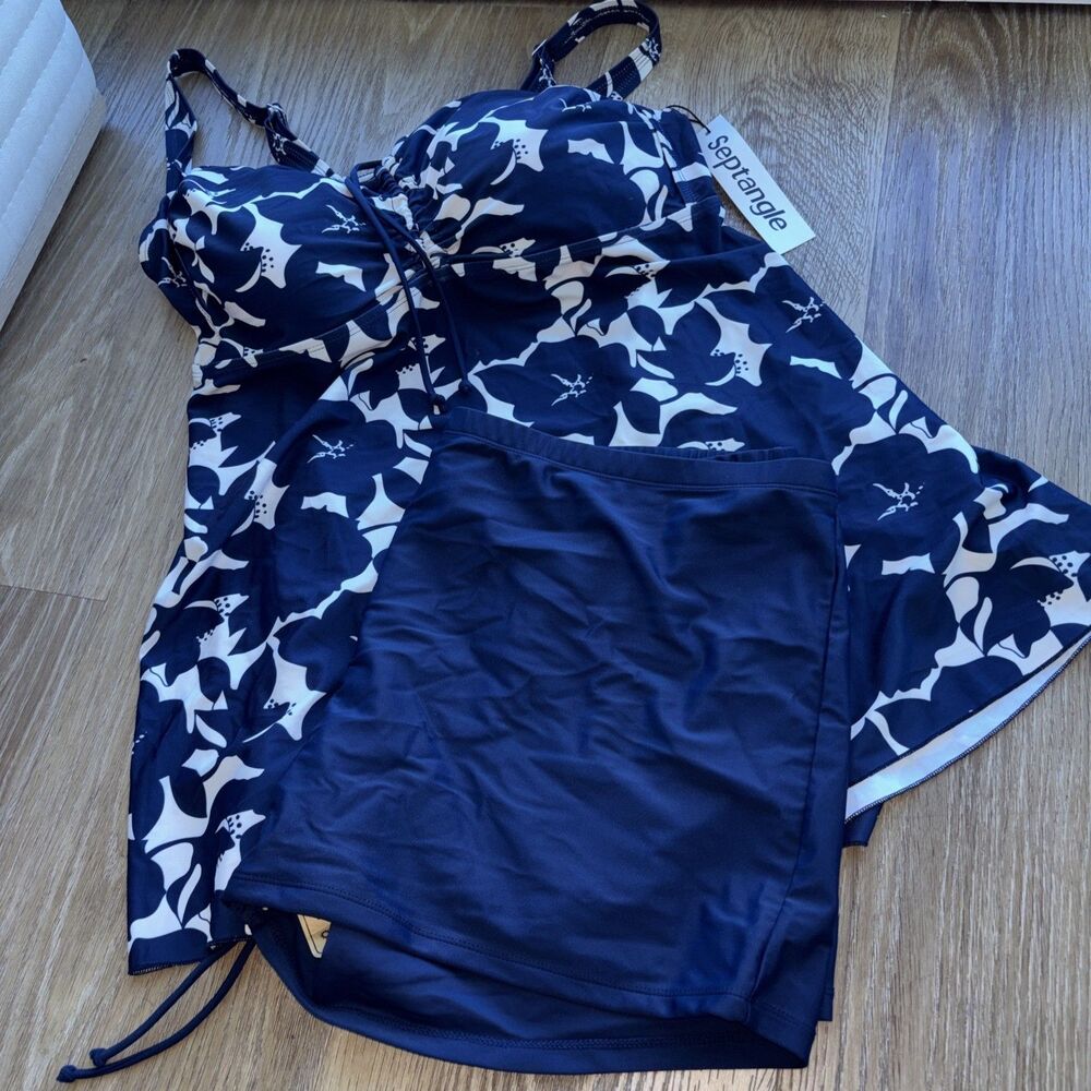 Septangle Swimsuits navy blue floral two piece Dress Top shorts 24 New Lined Pad